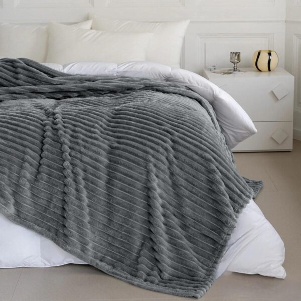 Chunky RIBBED CORDED FLEECE THROW Large Bedspread Soft Cuddly Warm Sofa Cozy Blanket Thermal Faux Fur Fluffy Plush Mink Thick King Throw - Image 4