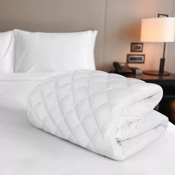 30cm Extra Deep Quilted Mattress Protector - Microfiber, Elastic Skirt, Breathable & Washable - Hotel Quality Covers - All UK Standard Sizes Bedding Cover, Bedding Accessories